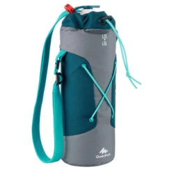 Quechua Housse Isotherme Pour Gourde Randonnée 1,2 à 1,5 Litre Gris/bleu -Plein Air Boutique housse isotherme pour gourde randonnee 12 a 15 litre grisbleu 4