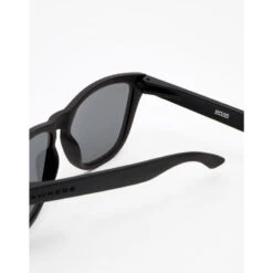 HAWKERS Lunettes De Soleil Pour Homme Et Femme ONE CARBON Black Silver -Plein Air Boutique lunettes de soleil pour homme et femme one carbon black silver 2