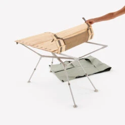 Quechua TABLE DE CAMPING COMPACTE 4/6 PERSONNES - PLATEAU BOIS - POCHE DE RANGEMENT -Plein Air Boutique table de camping compacte 46 personnes plateau bois poche de rangement 7